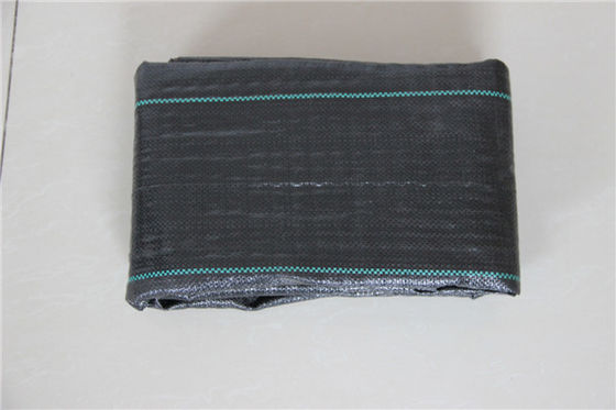 Petit pain enorme de 2 mètres de nattes résistantes de lutte contre les mauvaises herbes